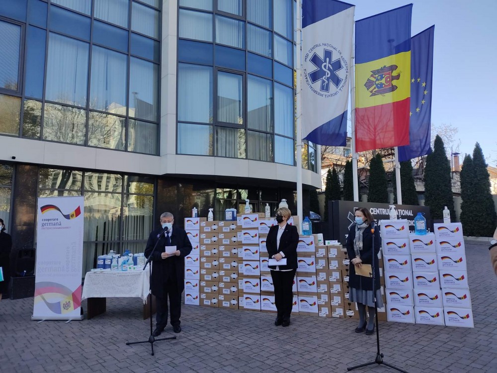 Stațiile de Urgență din țară au primit 12 tone de dezinfectanți din partea Germaniei